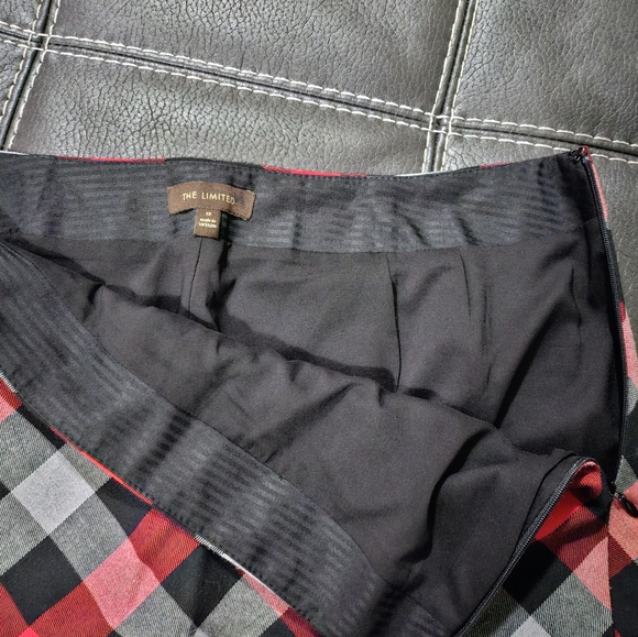 The Limited Red Black Gray Pencil Skirt with Side Zip Size 12 - Picture 4 of 4